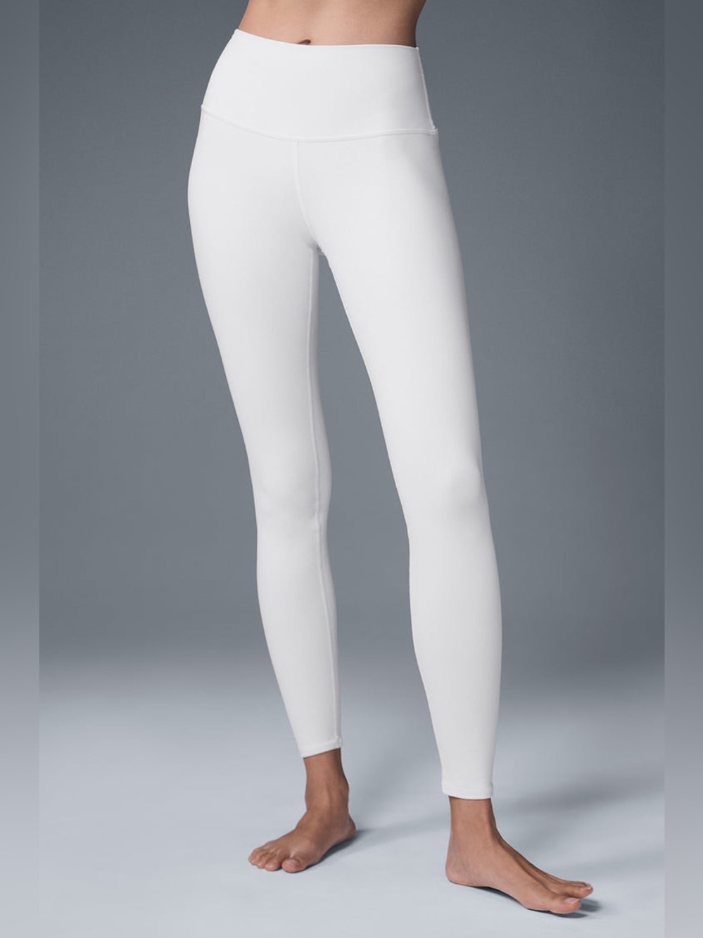 BNWT ALO Yoga White High-Waist Airbrush Leggings Whiye XS luxury Athleisure